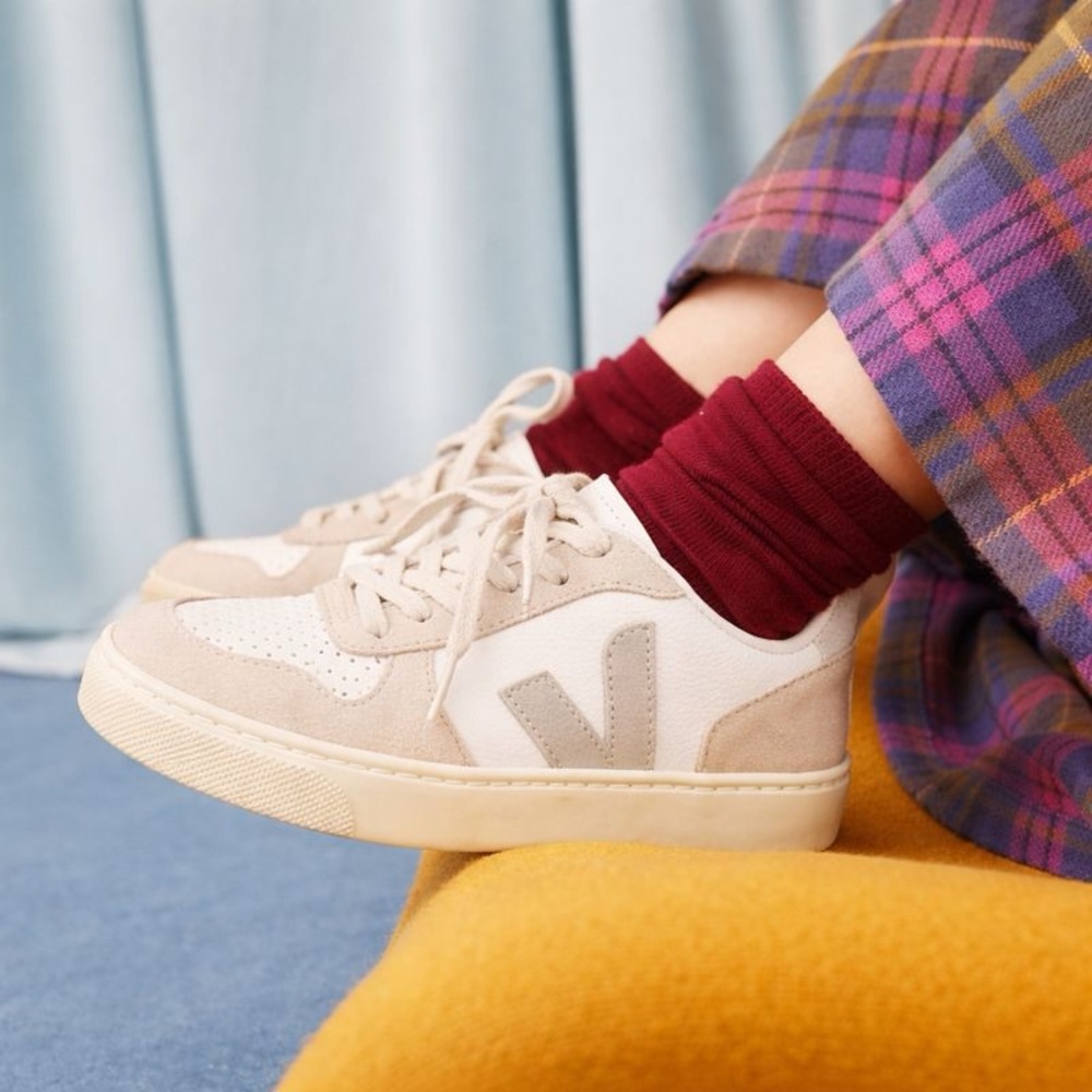 VEJA Kids V-10 Low Top Sneakers Size 3